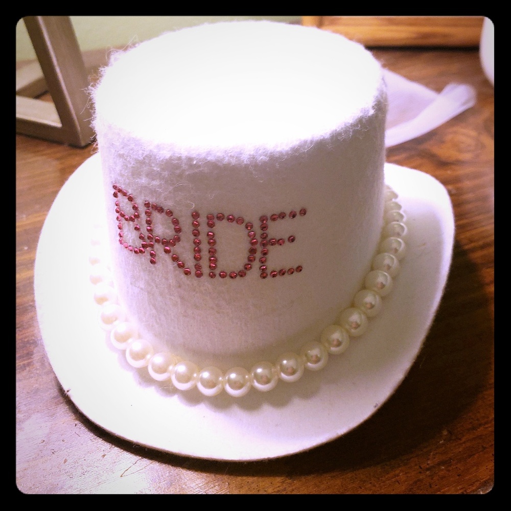 Clip-on Bride Hat